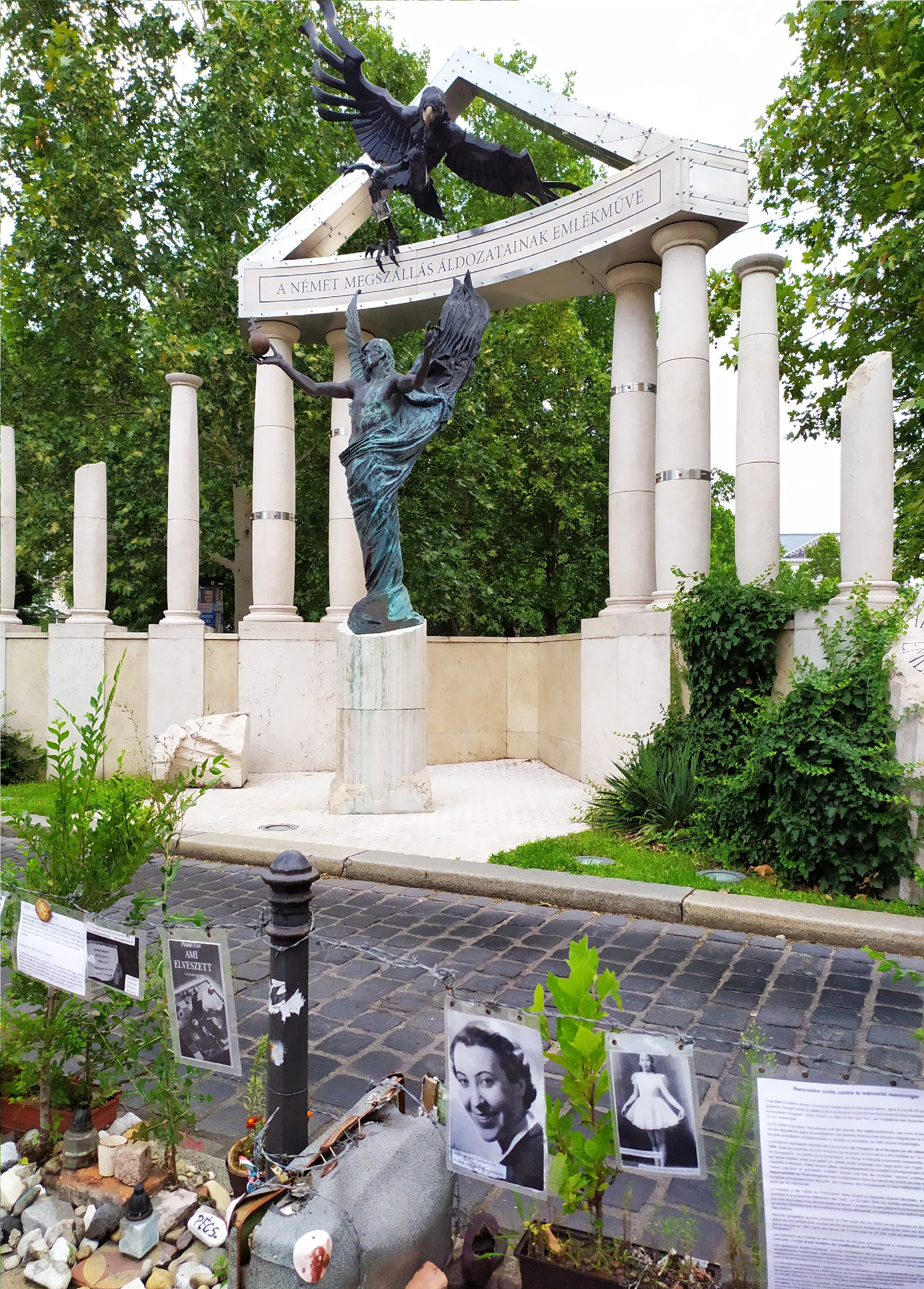 Statue et mémorial sauvage